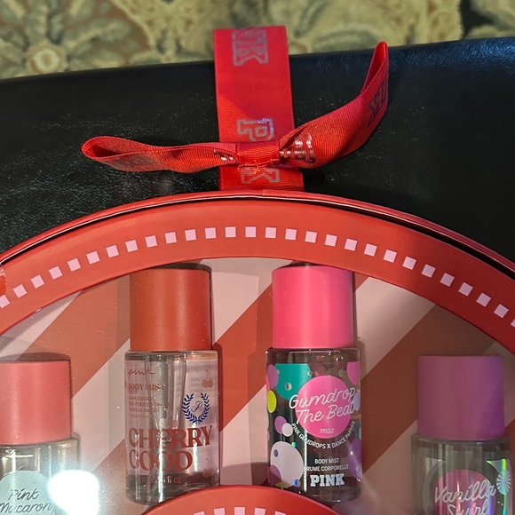 PINK Victoria's Secret Fragrance Set - Red and Pink - Picture 3 of 4